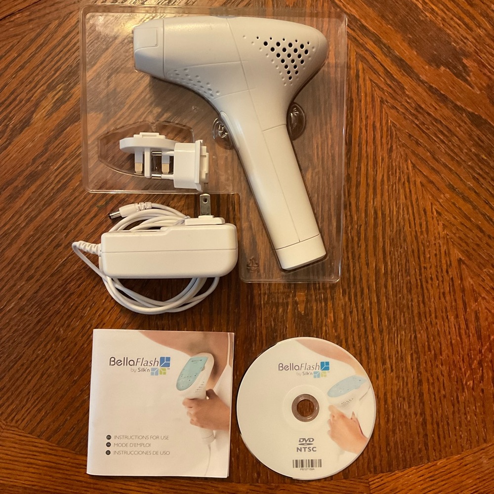 Bella Flash by Silk’n Home Hair Removal System!